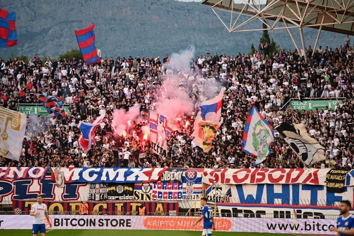 hajduk dinamo bakljada torcida derbi poljud 1 