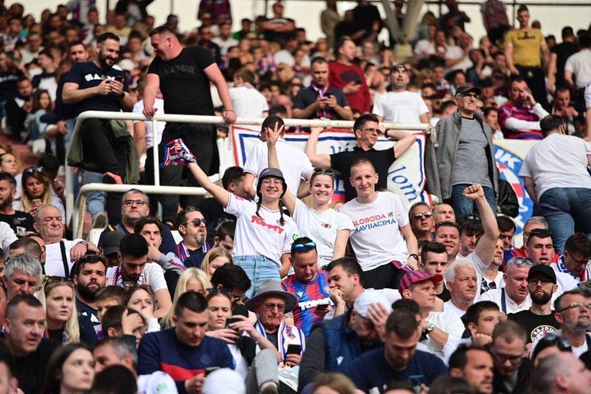 navijaci hajduk bbb bad blue boys torcida poljud derbi hajduk dinamo 3 