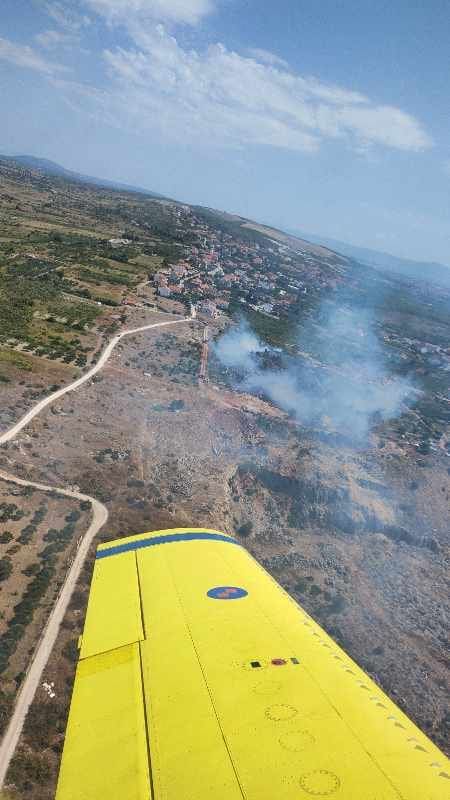 HVZ pozar Posedarje Zadar 2