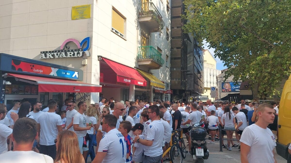 hajduk paok okupljanje 2 