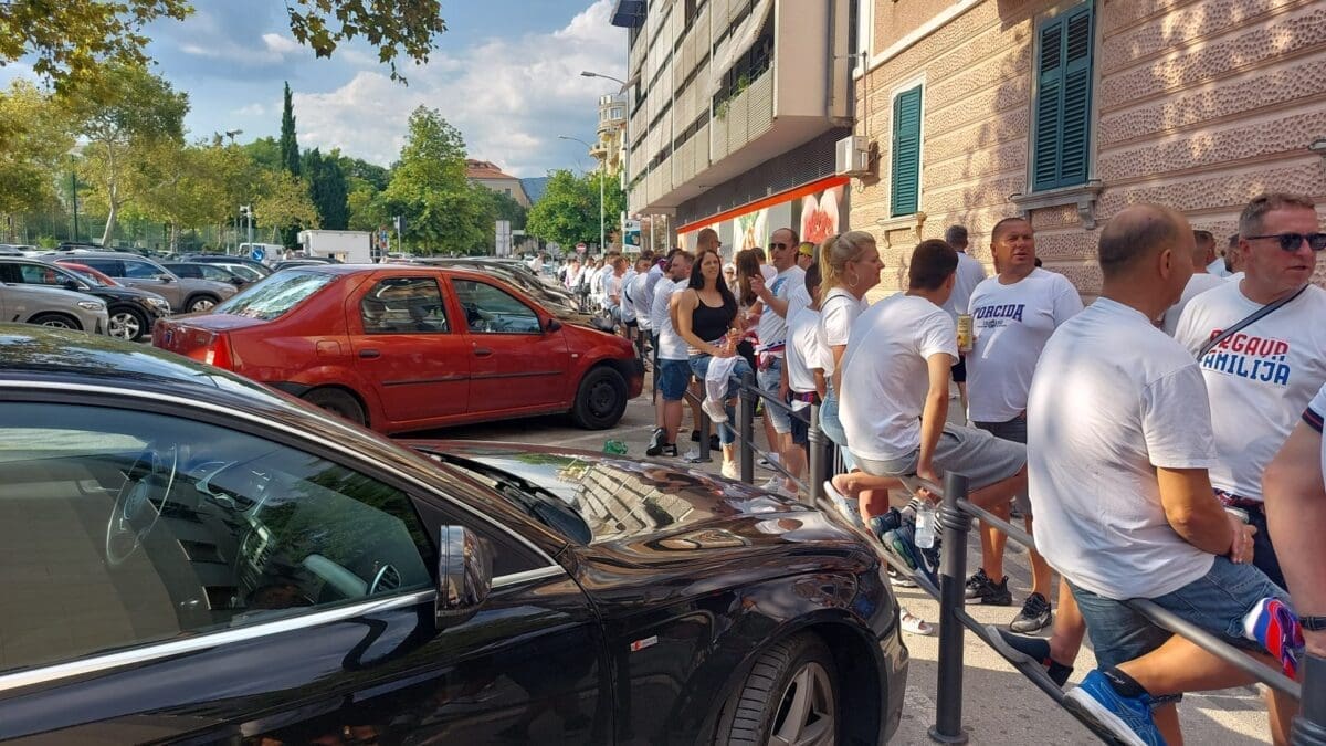 hajduk paok okupljanje 3 