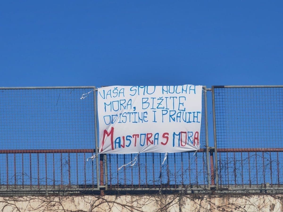 poruke torcida rijeka 3 