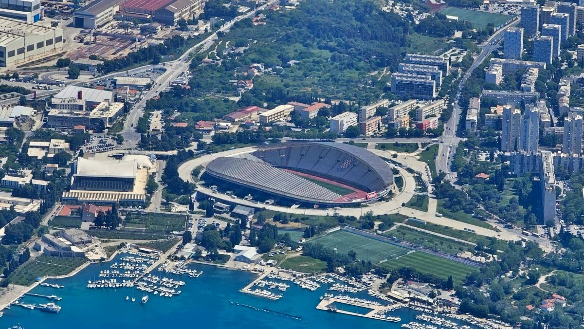 panorama split poljud split iz zraka ilustracija stadion poljud hajduk roko pavlinusic nn spinut skalice 3