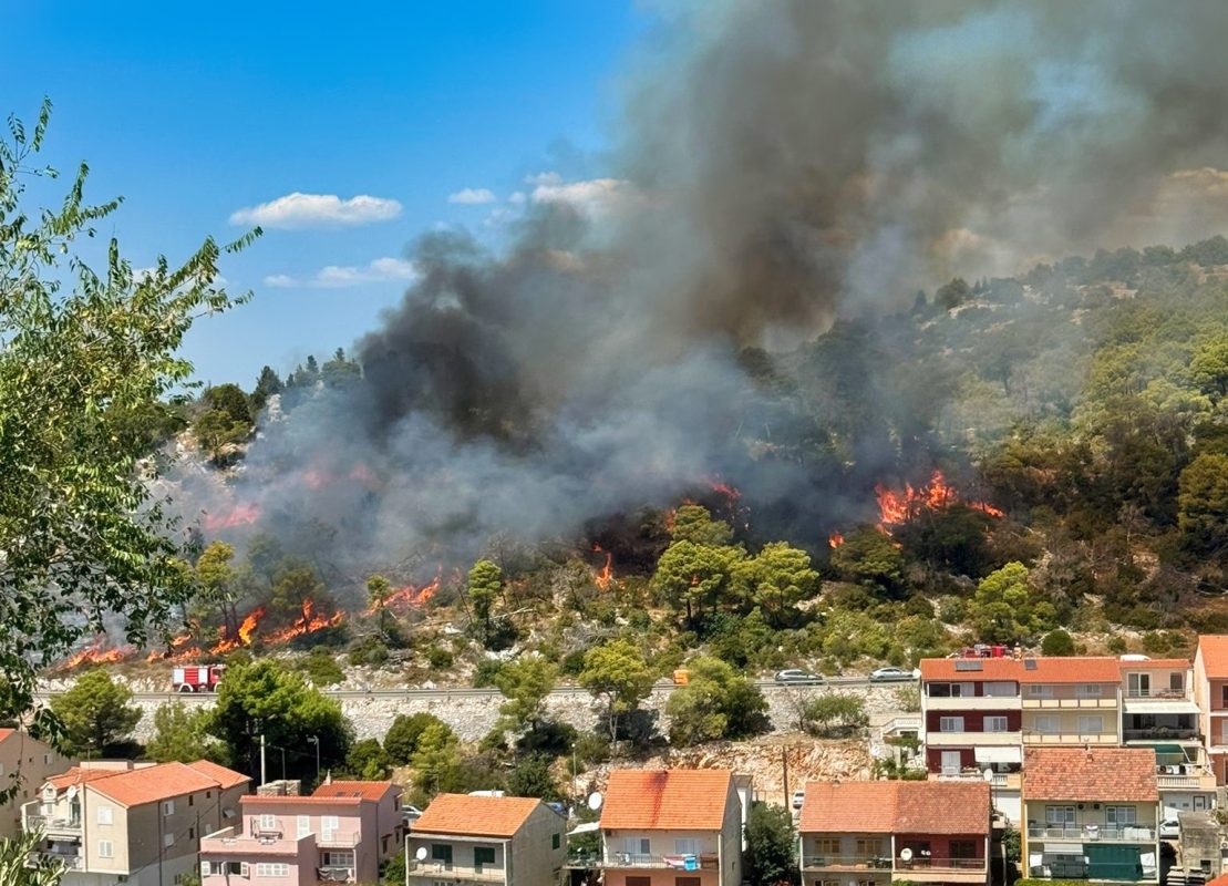 pozar sibenik  1